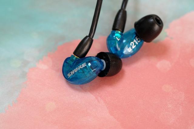 舒尔se215沙沙沙声音,舒尔se215新款老款评测