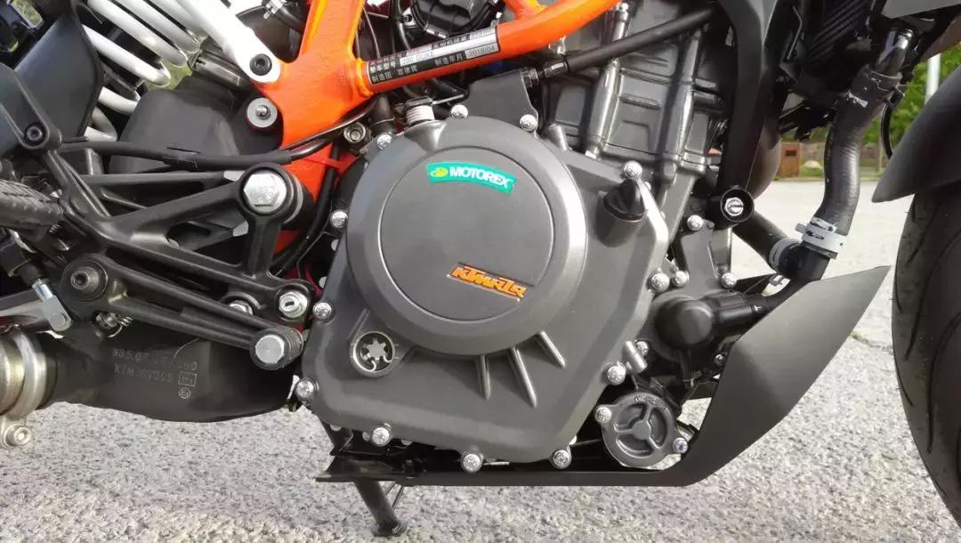 ktm390duke老款改新款,最新款ktm390duke座高