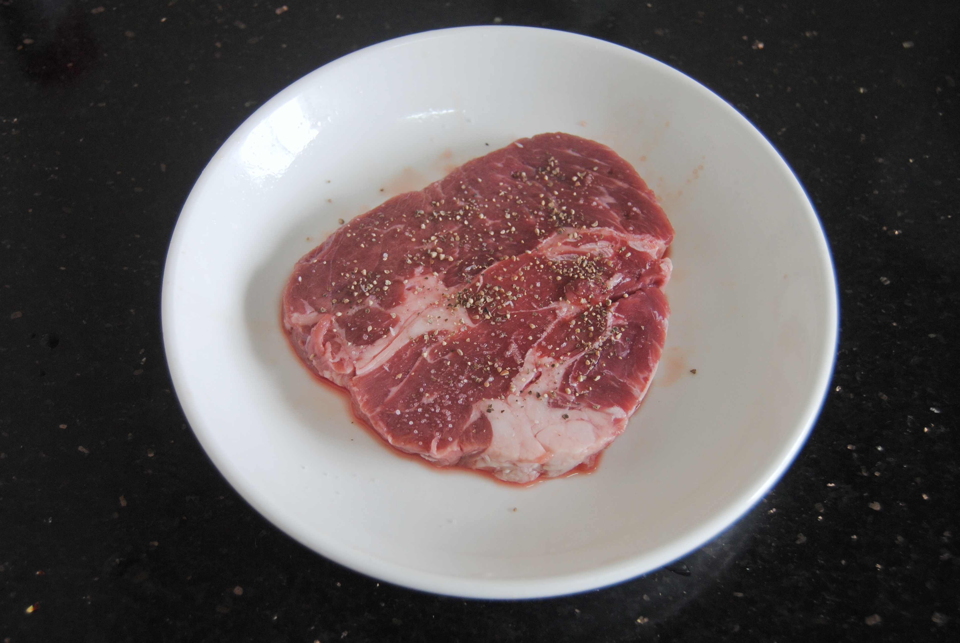 自家牛排怎么做好吃又嫩给孩子吃,牛排这样做更好吃