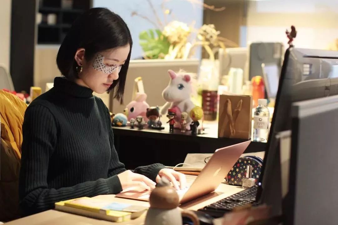 陆毅贝儿眼膜,陆毅用的眼膜