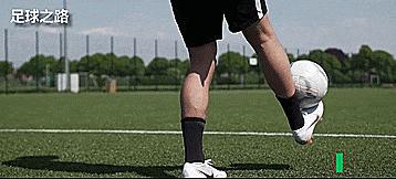 足球起球花式技巧,5种简单的花式足球动作