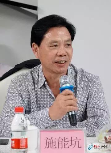 衣服上的SBS拉链买买卖卖兜了一大圈,浔兴拉链入账13亿还姓施