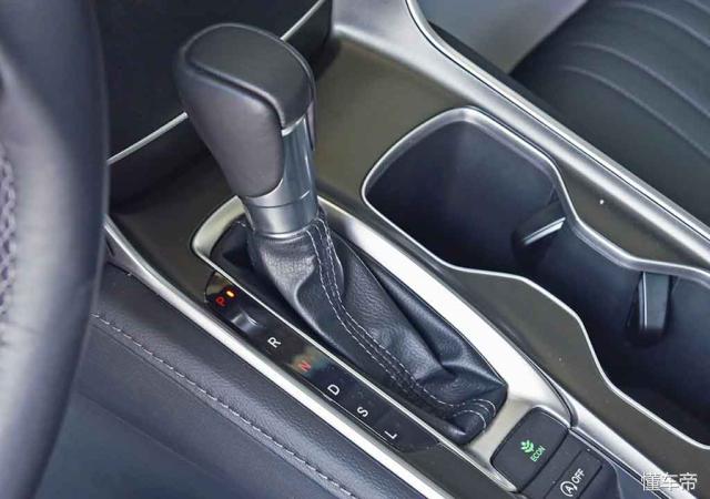 试驾本田雅阁最新款,2020款本田雅阁颜值逆天上市必火