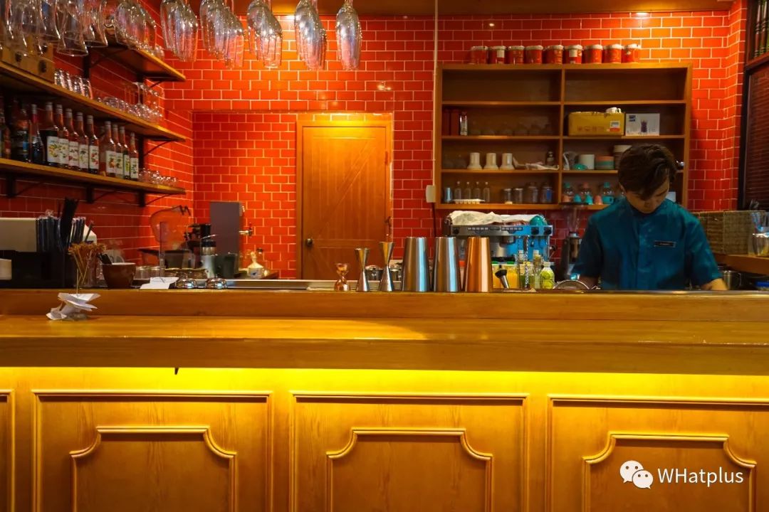 曼谷深夜美食冬阴功,曼谷好吃冬阴功海鲜