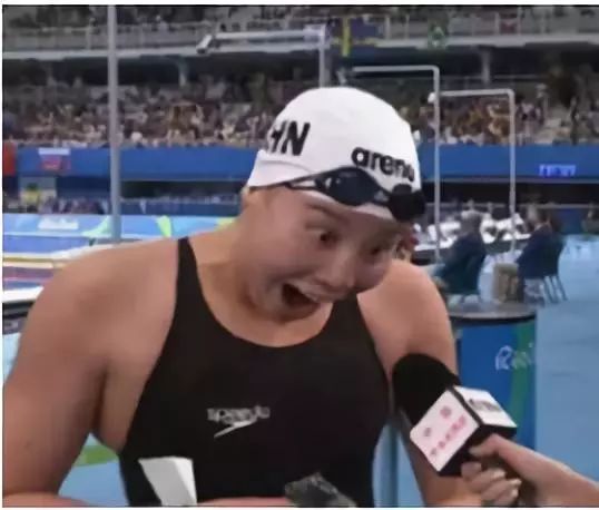 傅园慧全运会游泳比赛视频,宁泽涛和傅园慧在里约热内卢合照