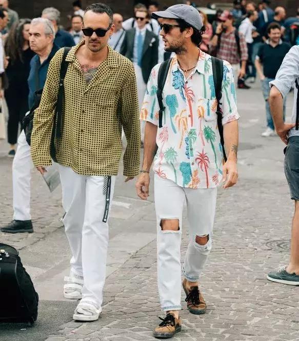 想要帽子戴的帅,清洁必须得跟上