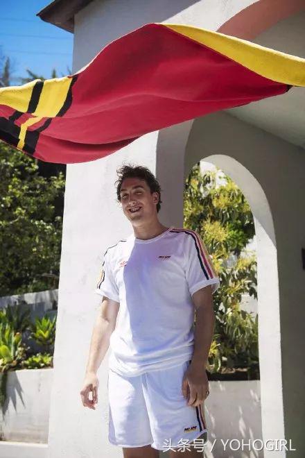 为了混进男朋友的“世界杯Group”，我准备了一些新装备