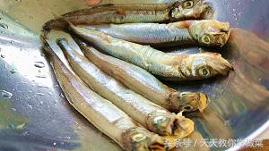 炭烤多春鱼教程,烤多春鱼成品