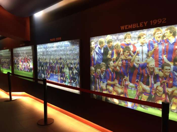 巴萨主场诺坎普是城市名吗,巴萨主场诺坎普颠球