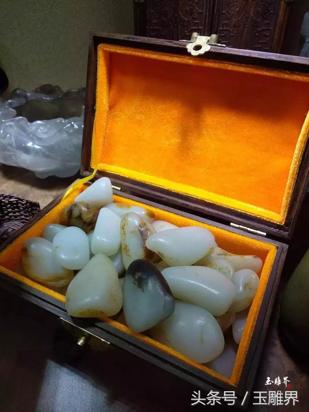 会痛的石头歌词完整版,会痛的石头萧敬腾完整版