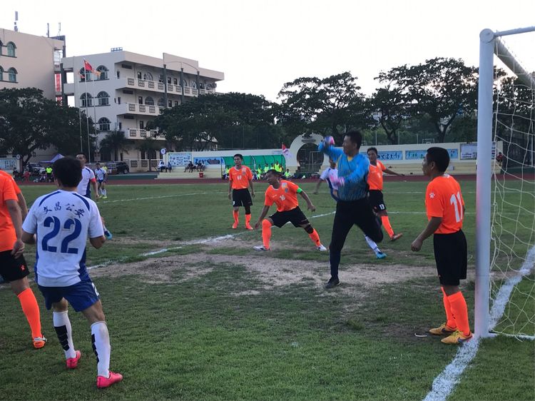 「“忠诚杯”足球赛」一球惜败虽败犹荣