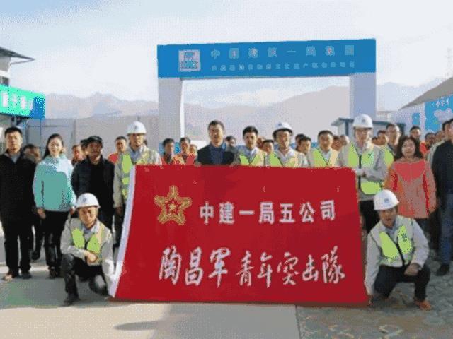 全景观看世界顶级博物馆,航拍飞越千山万水长视频