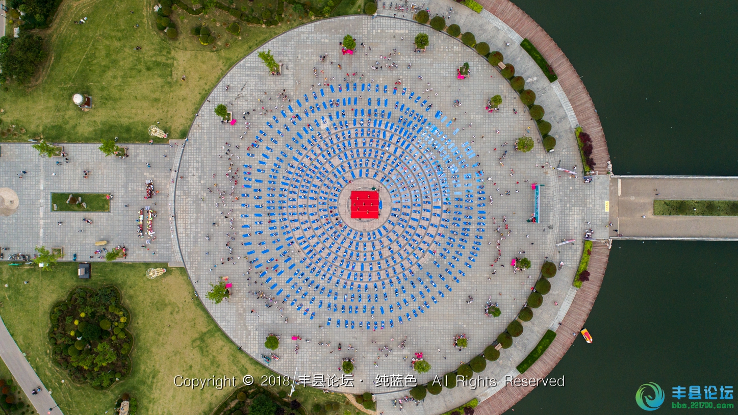 太壮观了！丰县栖凤园内上演千人瑜伽秀！