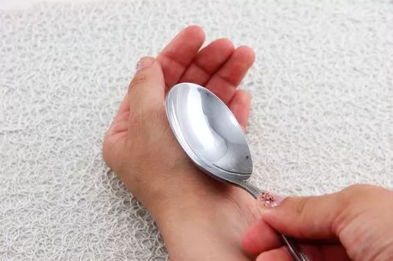 被蚊虫咬了怎么消肿止痒买什么,被蚊虫咬怎么快速消肿止痒