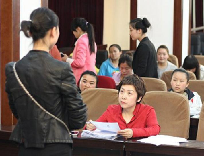 西安一学校事件,西安这二天发生的事