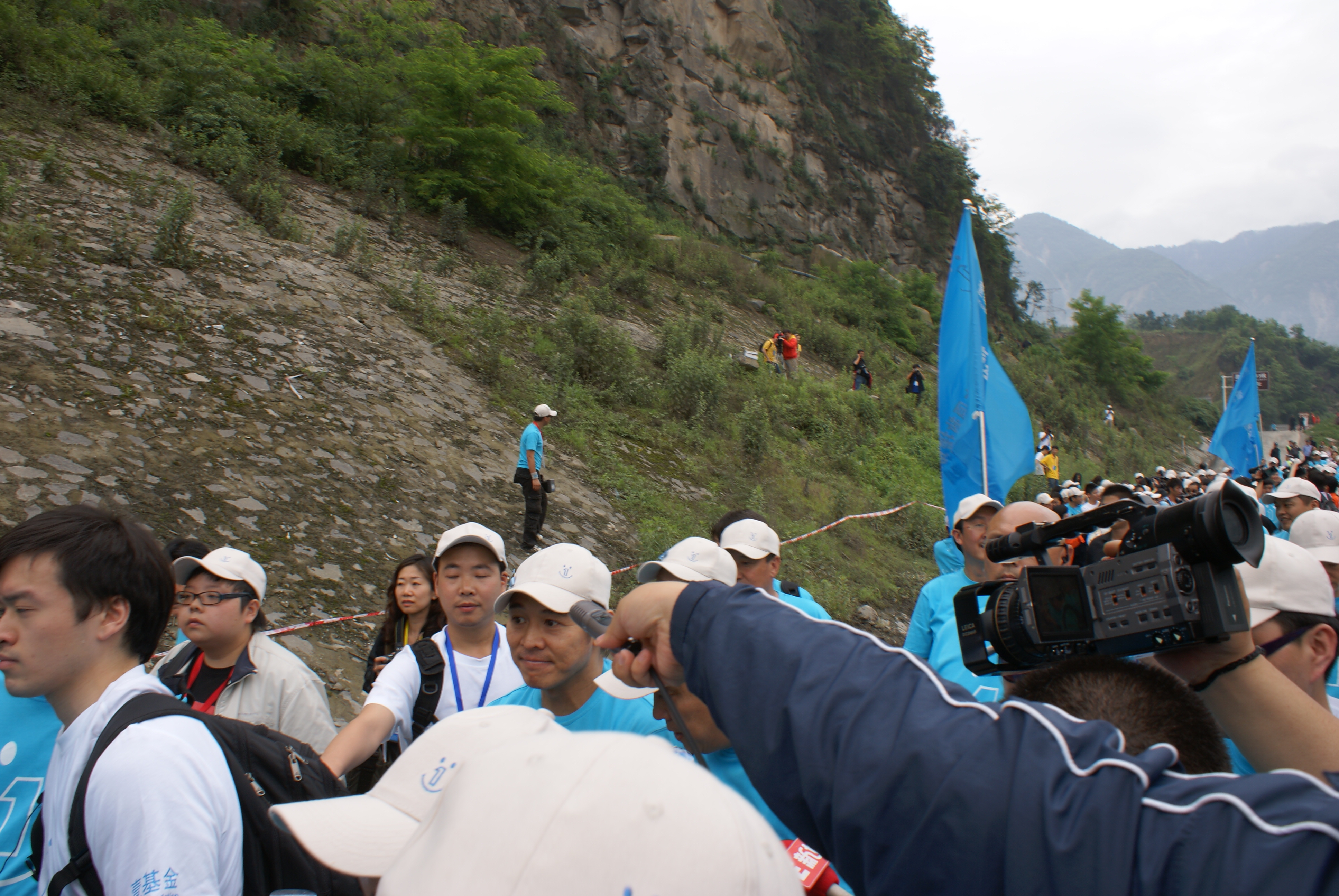 汶川特大地震映秀震中,央视网直播地震科普携手同行回放