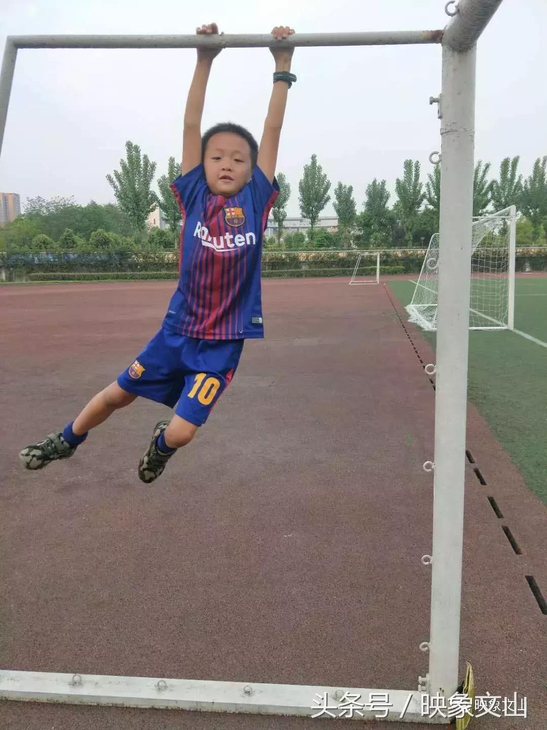 文山这三个足球萌宝太可爱了，快来认识一下！