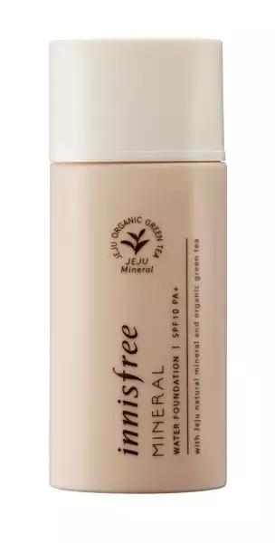 好的妆容需要好的底妆,底妆怎么画出磨皮的妆容效果