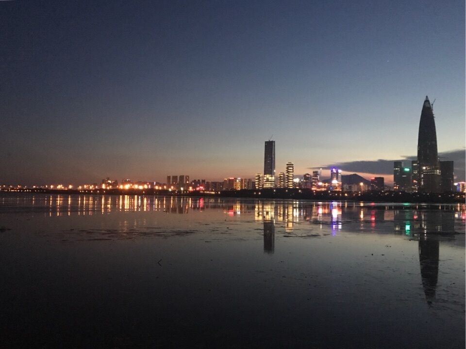 深圳年轻漂亮帅哥,现实生活的深圳