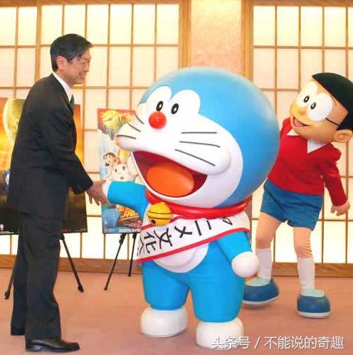 哆啦a梦养粉红色的猫,哆啦a梦蓝小胖