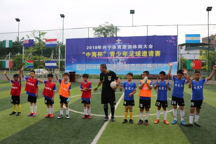 c罗参加5人制足球,c罗青训视频