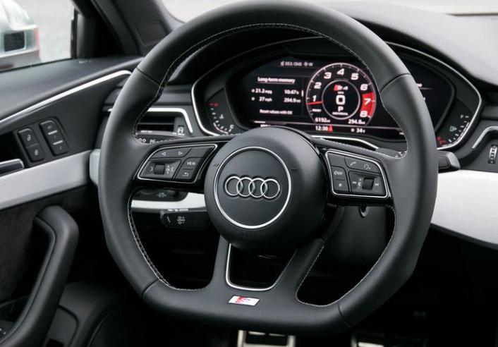 新款奥迪s4基本延续,试驾19款奥迪s4跨界旅行车