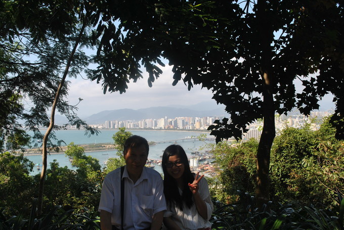 大玲子和爸妈去旅行三亚,带家人去三亚玩都不满意