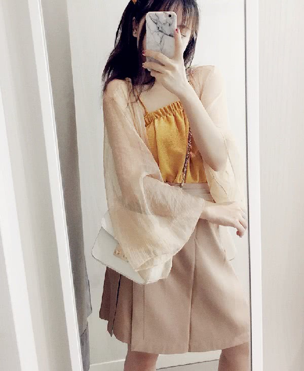 透气百搭，防晒轻薄，兼具时尚感的短款外套，赶紧get起来