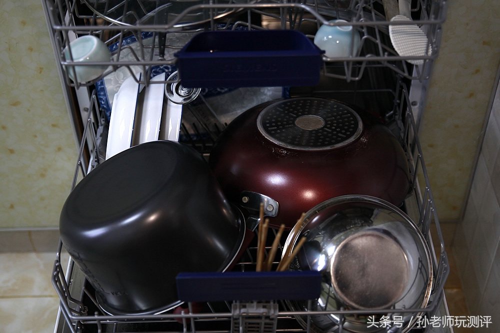 洗碗机专用盐和洗涤剂安全吗,洗碗机的洗涤剂对人体有害吗