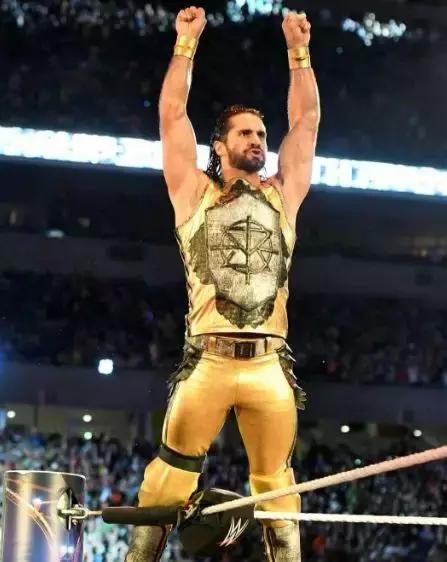 wwe罗曼雷恩斯的防弹衣,wwe美国职业摔角罗曼穿短袖