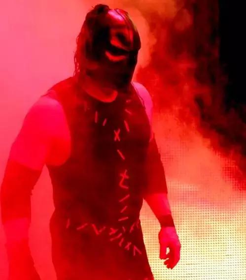 wwe罗曼雷恩斯的防弹衣,wwe美国职业摔角罗曼穿短袖