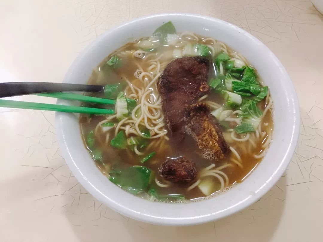 香铺营，一个与德基一街之隔的地方