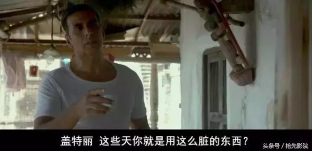 这部盯着下半身拍的电影,不服不行