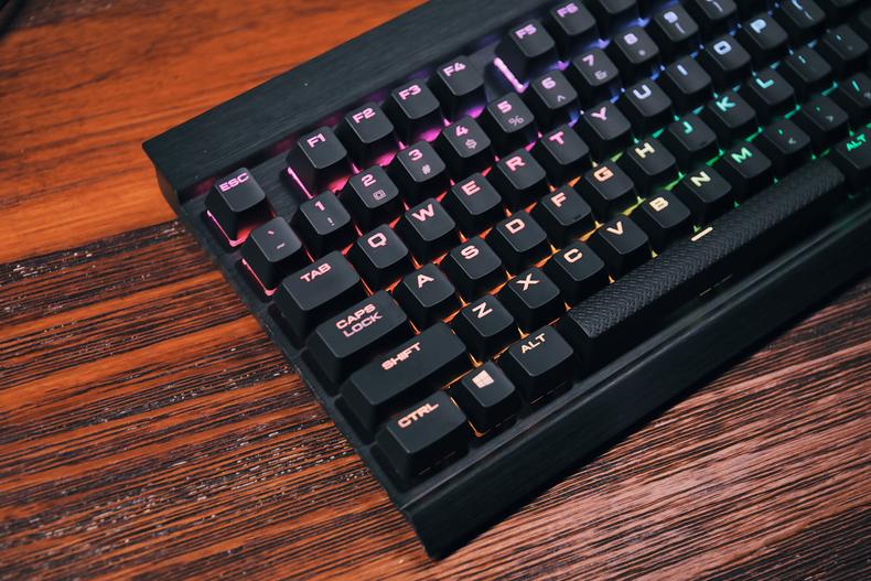 赛睿arctis5耳机吃鸡设置,赛睿arctis7+测评