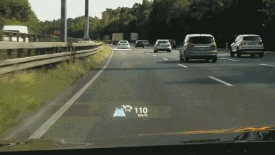 怎么把手机地图投影到车载导航上,导航如何投影到驾驶台