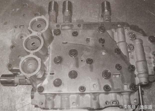 凯美瑞2.5g豪华版8at变速箱怎么样,丰田凯美瑞是8at变速箱吗