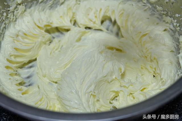 这款曲奇饼干香酥可口好吃极了,一次烤两盘,孩子再多也够吃!