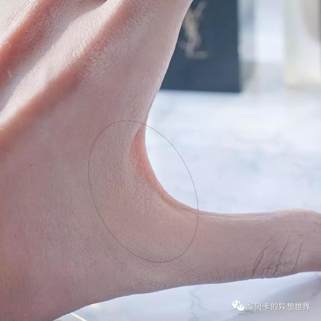 适合夏天用的粉底液遮瑕不脱妆,夏天脸部容易出汗适合哪个粉底液