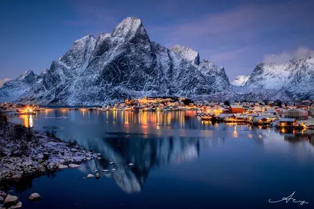 他放弃令人艳羡的工作，用摄影支持旅行梦想