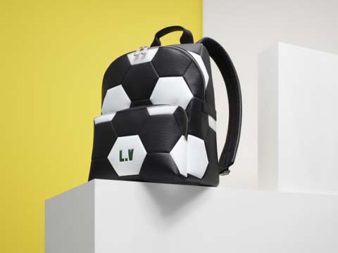 新款LV皮具融合创新设计诠释2018足球世界杯风采