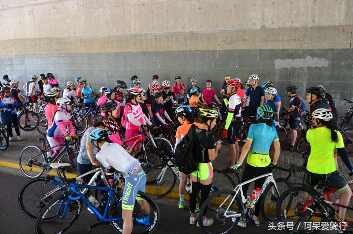 新手入门骑行方法,如何在骑行中拉爆队友