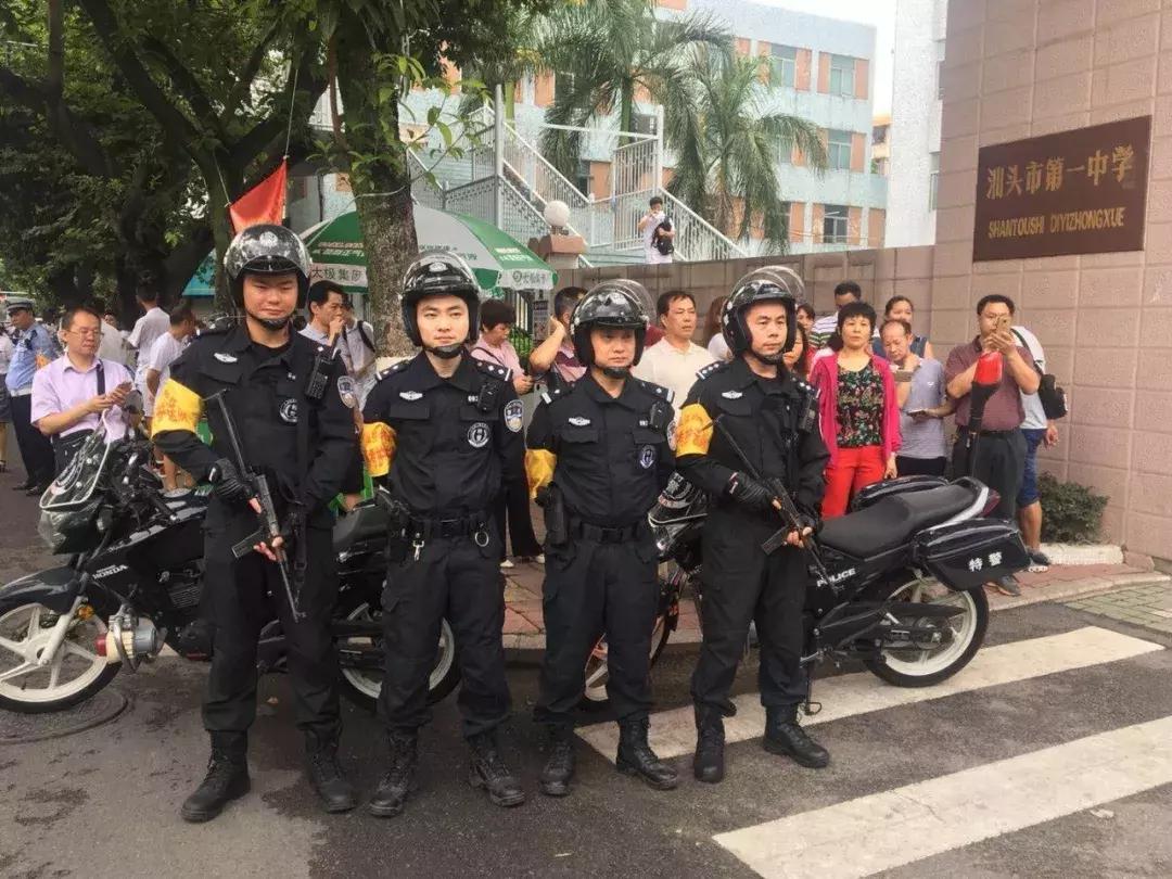 高考汕头几个考场,高考第一天学校门口人山人海