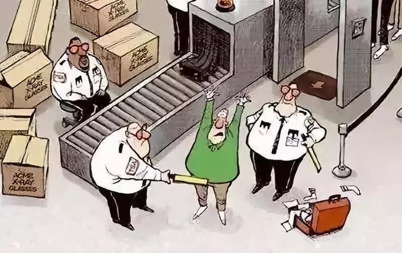 球场发生碰撞应该谁负责,球场发生意外谁负责