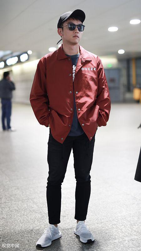 郑恺青涩时期 (郑恺第一次见面给人印象深刻一点)