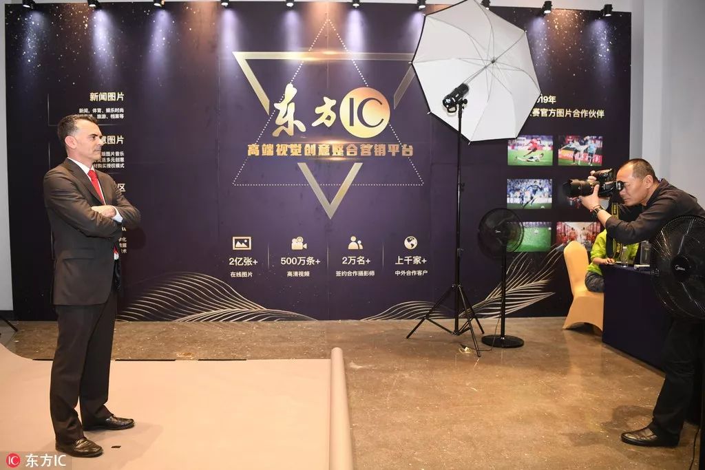 贝克汉姆欧洲杯罗密欧,贝克汉姆伦敦首映礼