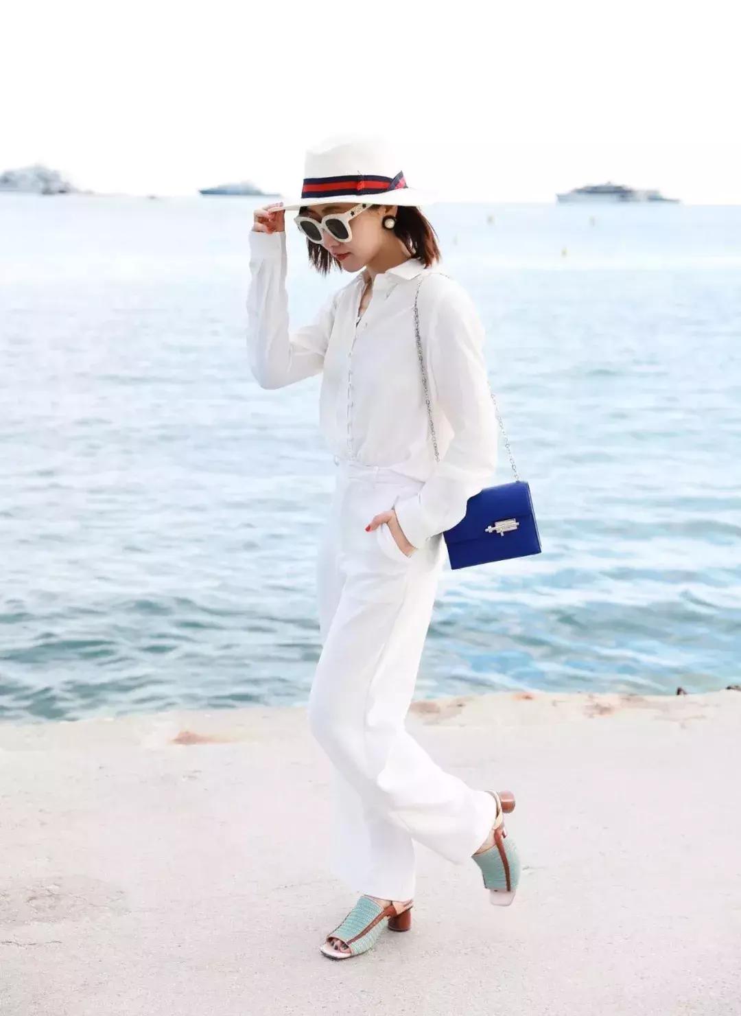 她们买了不少包，但天天背的还是这几个