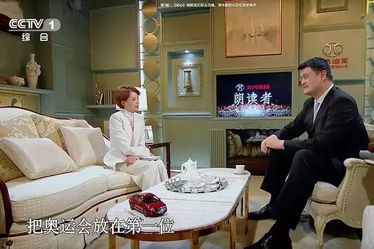 董卿回归的视频,董卿重回舞台