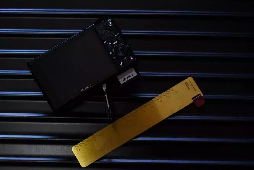 索尼dsc-rx100m6黑卡6代数码相机,索尼黑卡rx100m5a评测