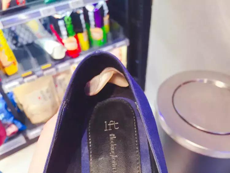 九款续命磨脚贴真人测评，最后赢的竟然是国货！