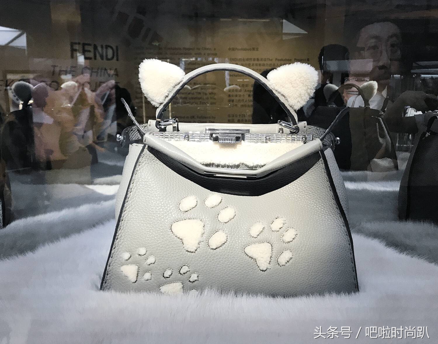 女明星转行设计包，刘诗诗的可爱百搭，baby的一个10万只展览不卖